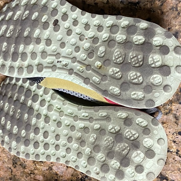 Retro Steve Madden Women’s 6.5 High End Running Shoes Red & White - Picture 6 of 8